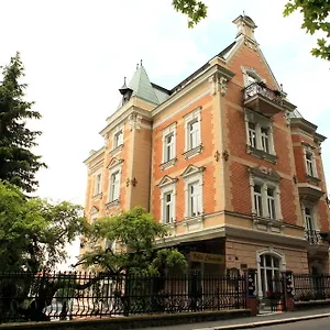 Charlotte Karlovy Vary