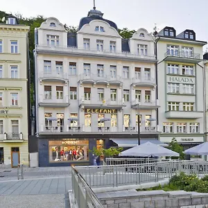 Ea Elefant Hotell